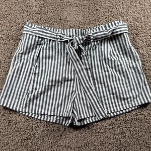 Lovetree striped shorts Large paper bag waist‎ casual belt women’s beach preppy